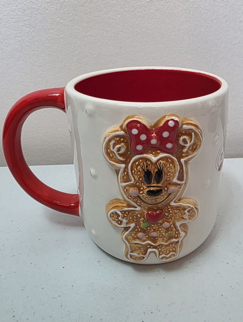 Disney Minnie Mouse Gingerbread Adorable Christmas Red & White Ceramic Mug *New*